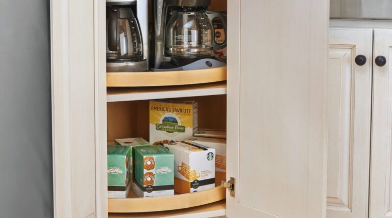 Single Shelf Wood Classic Full Circle Lazy Susan