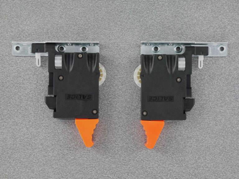Salice AFCGXX3B front locking clips for Progressa undermount slides, right and left hand