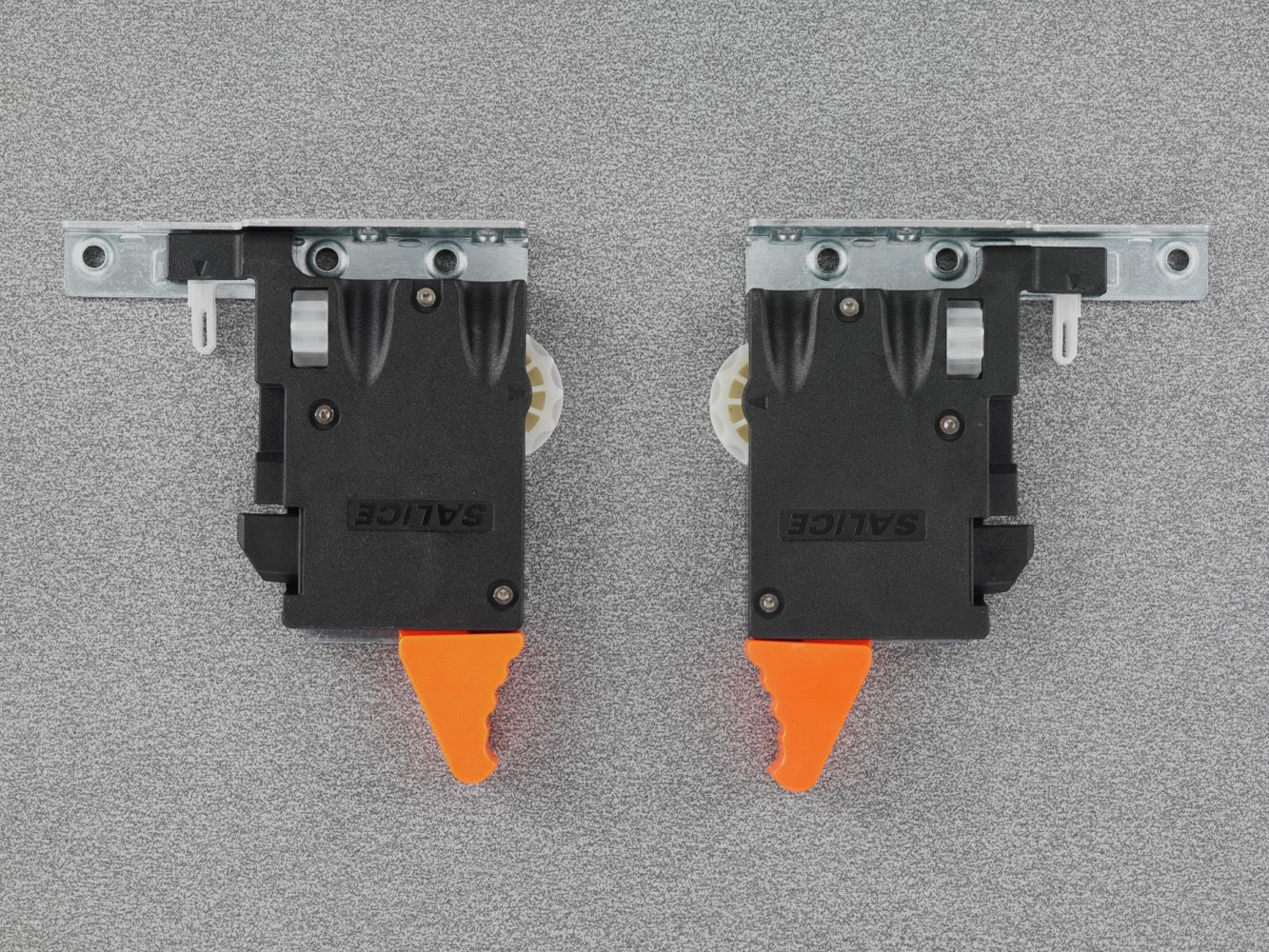 Salice AFCGXX3B front clip, right and left Salice AFCGXX3B front locking clips for Progressa undermount slides, right and left hand